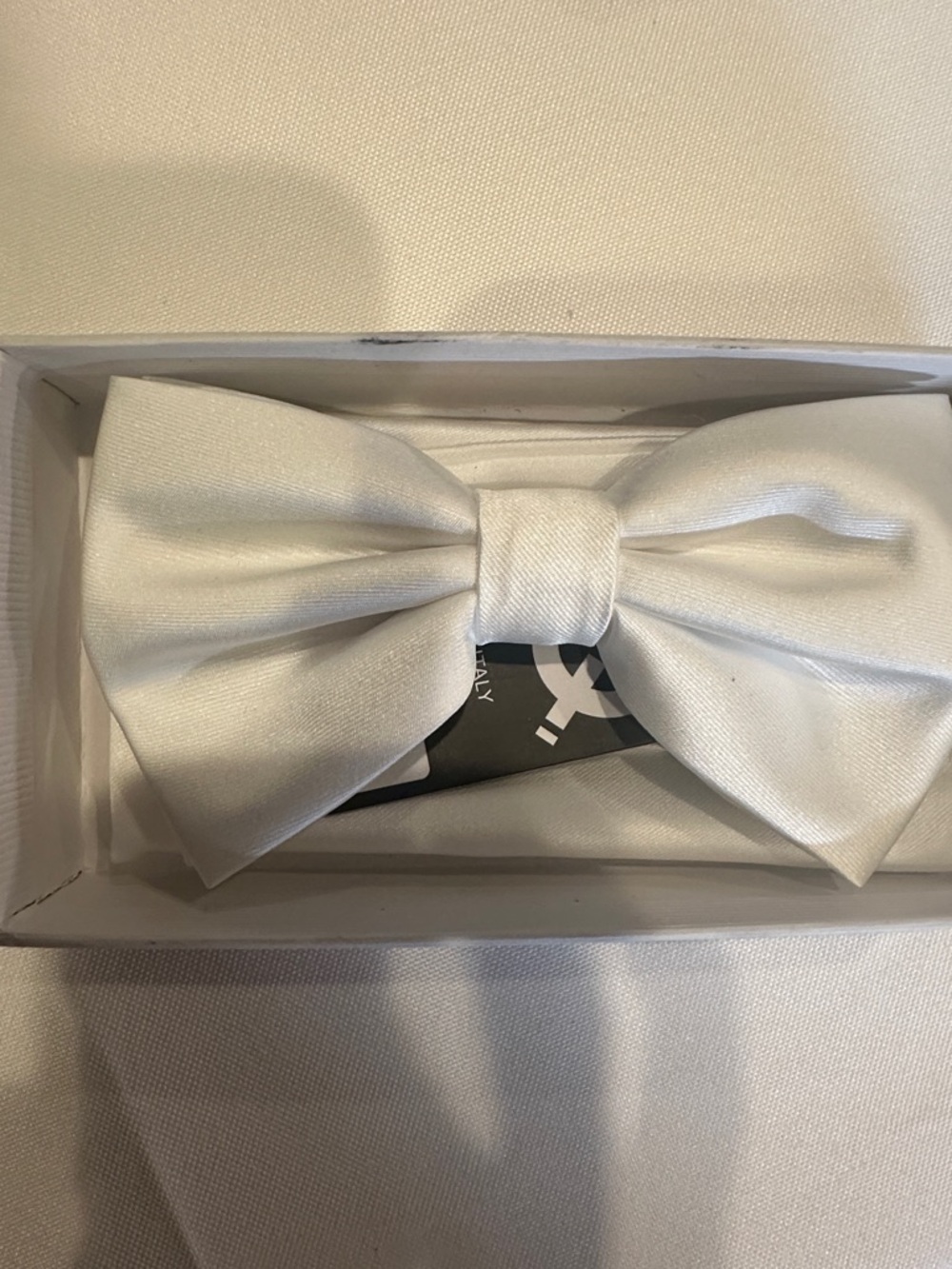 Wedding Party! New Satin Bow Ties/ Matching Hankies